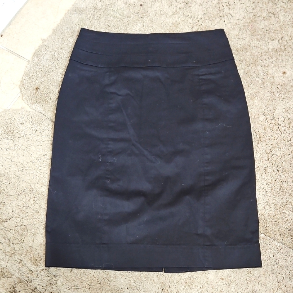 H&M Black Pencil Skirt Knee-Length Work Size 6
